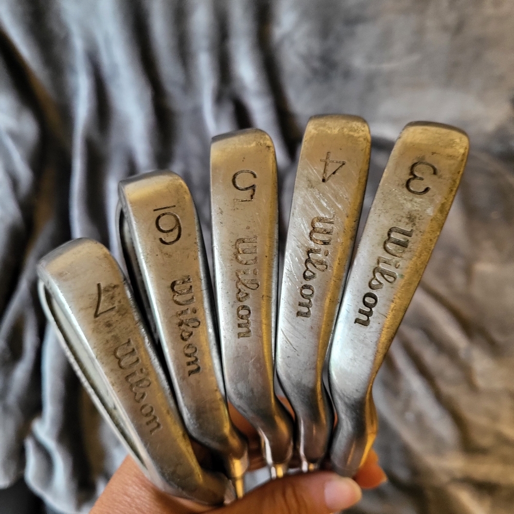 Wilson Silver Golf Club Set